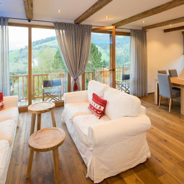 Wohnraum luxuriöser Ferienwohnungen in Maria Alm am Steinernen Meer